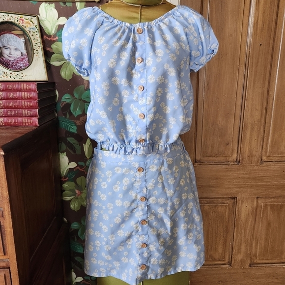 2 Peice Floral Daisy Skirt and Top Set - Picture 3 of 12